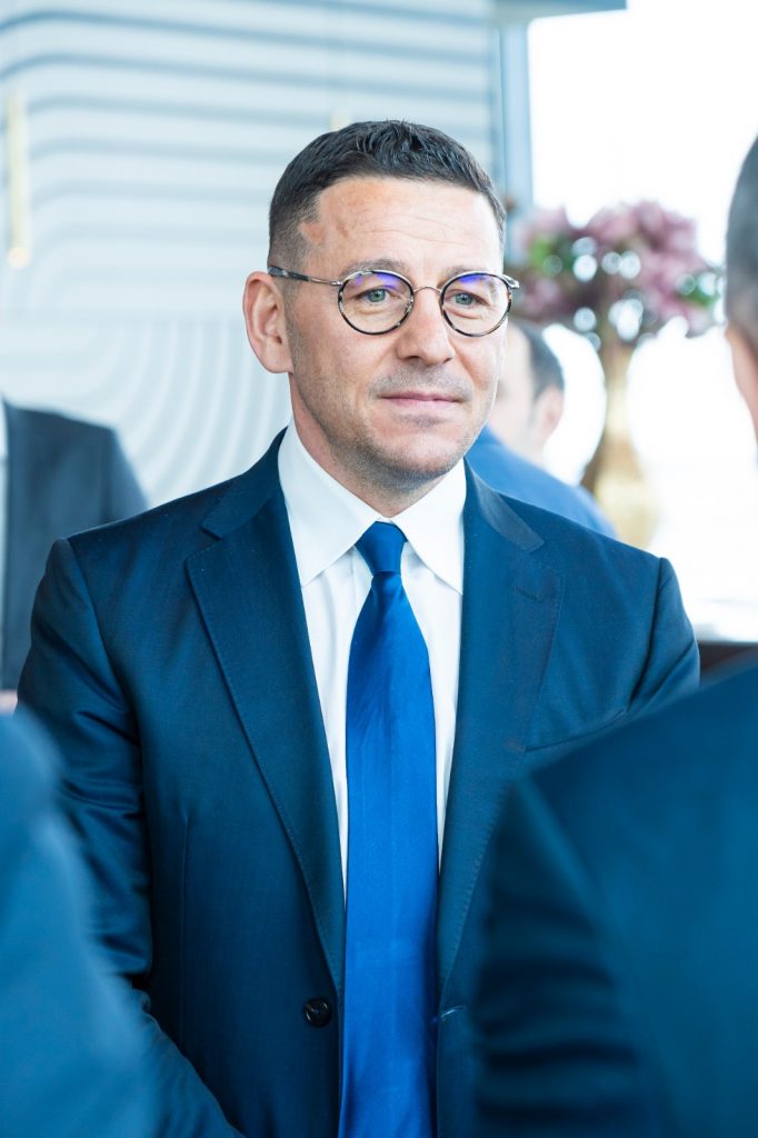 Grupul Carmistin se angajeaza sa continue dezvoltarea durabila in 2023, conform declaratiei lui Iustin Paraschiv, Charmy